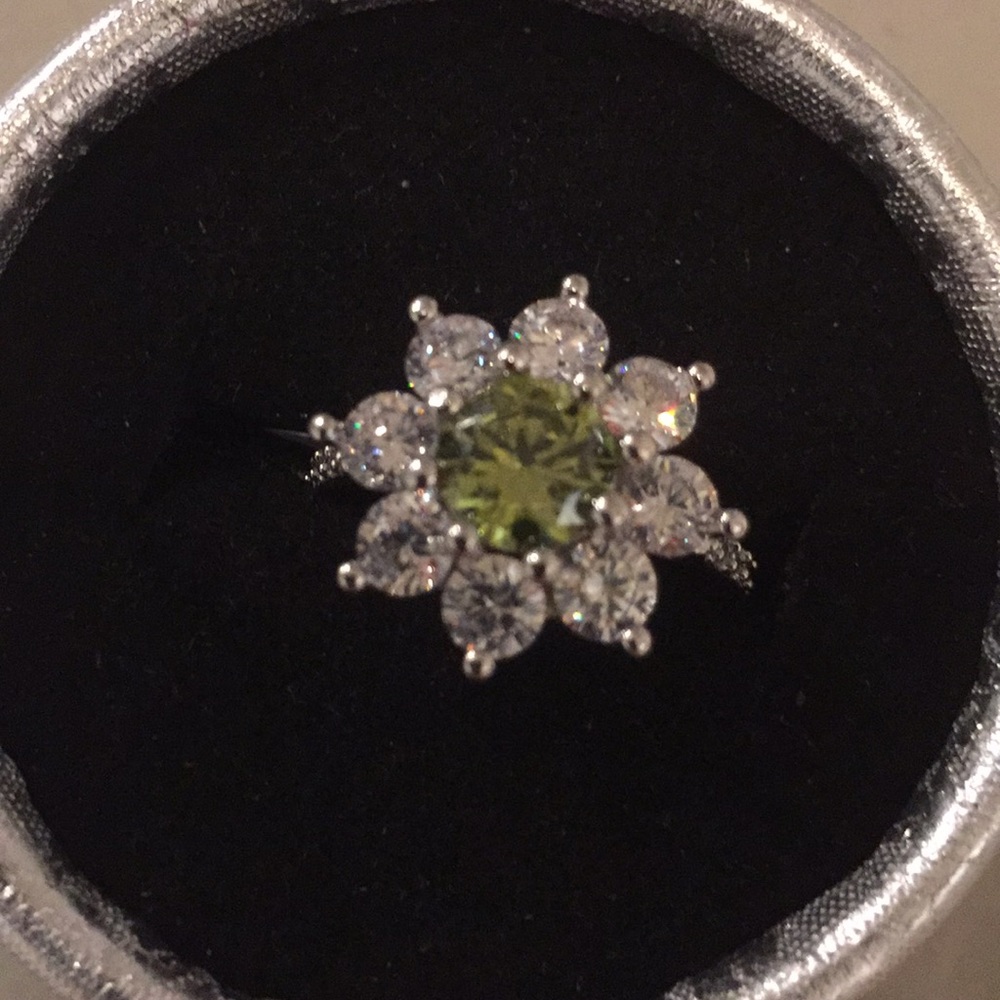 OLIVINE Wedding band 925 silver filled size 7 - Picture 2 of 5